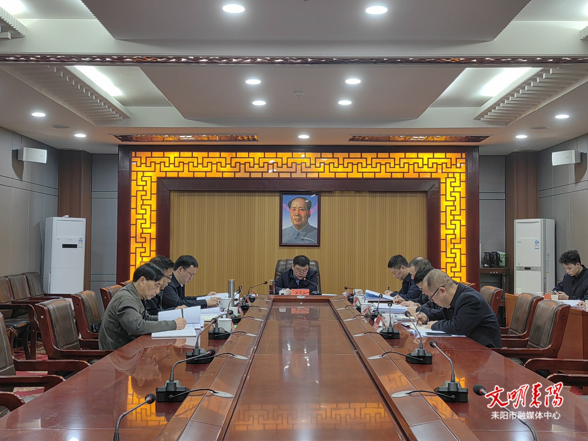 耒阳市政府理论学习中心组举行2026年第二次集体学习