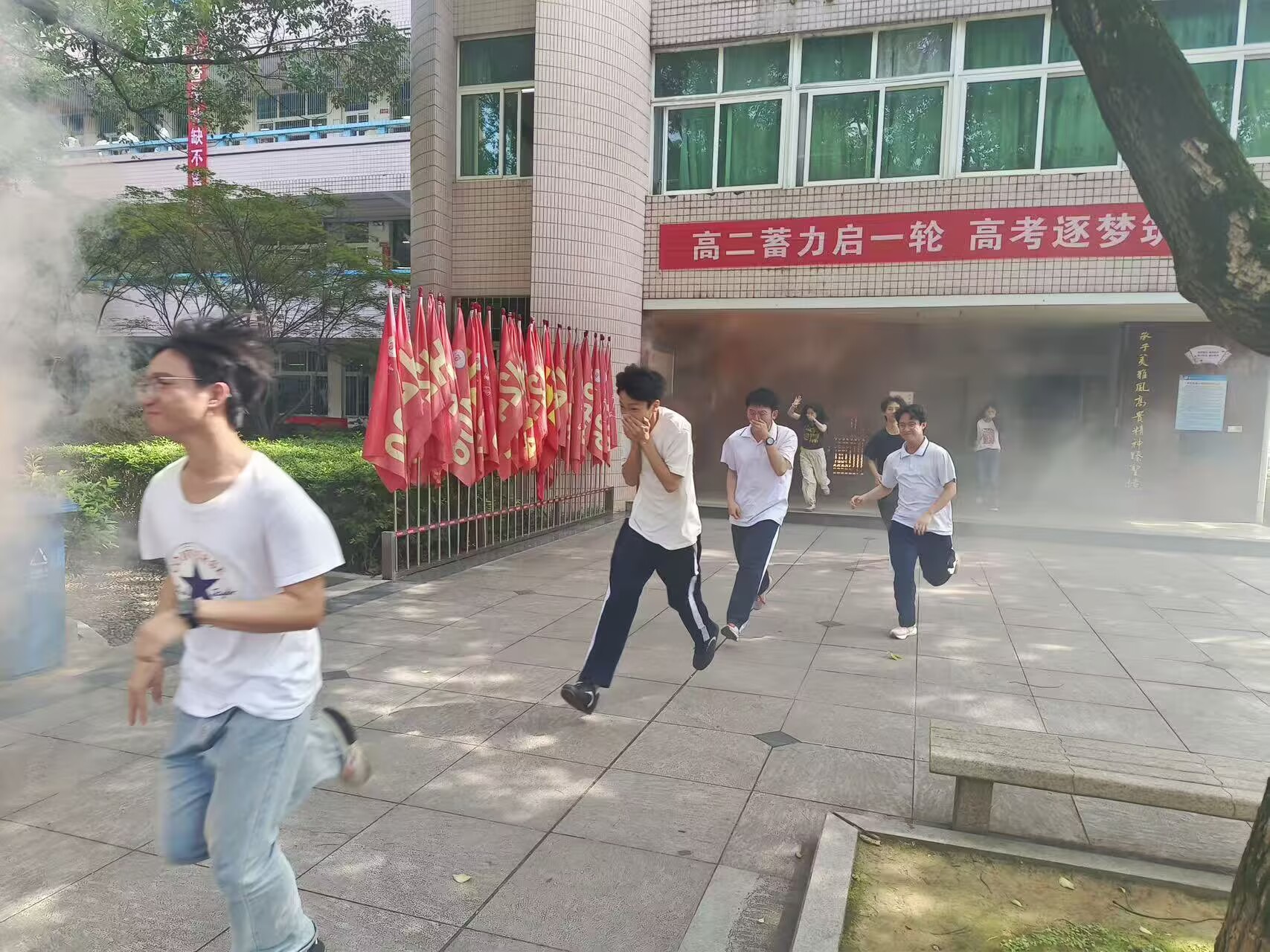 耒阳：实战演练强技能，守护校园保平安