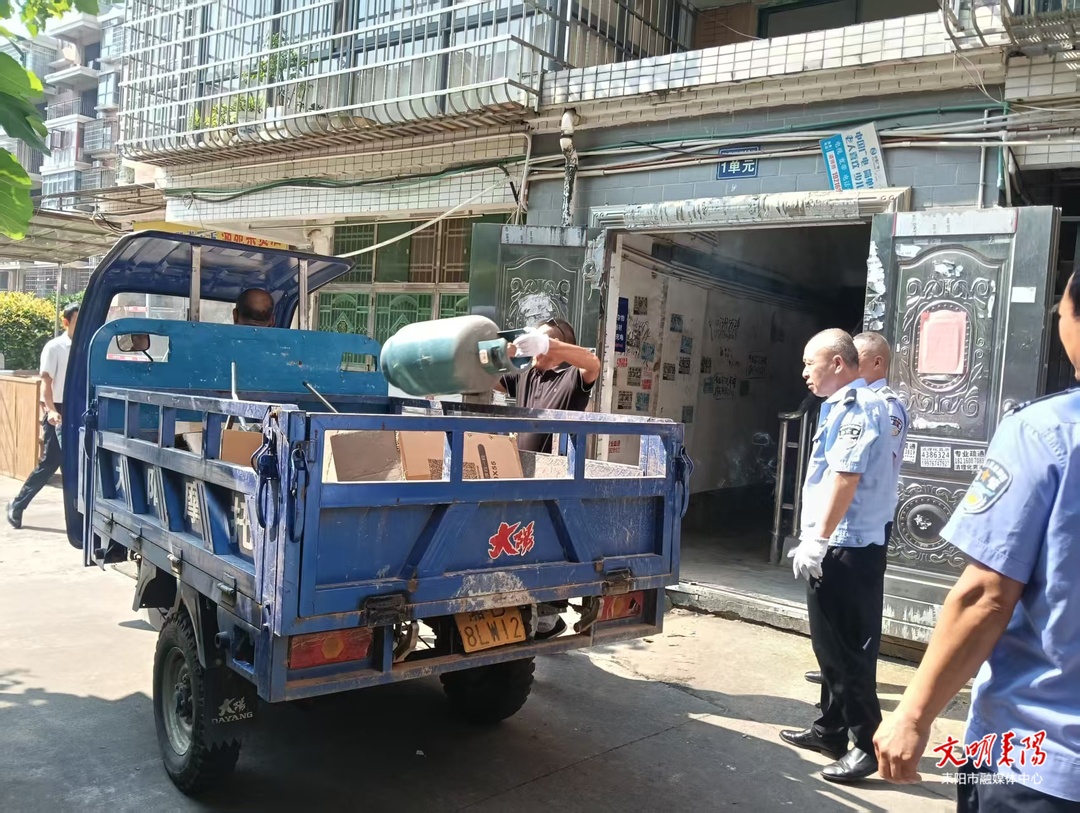 水东江街道人大代表开展消防安全专项排查整治行动