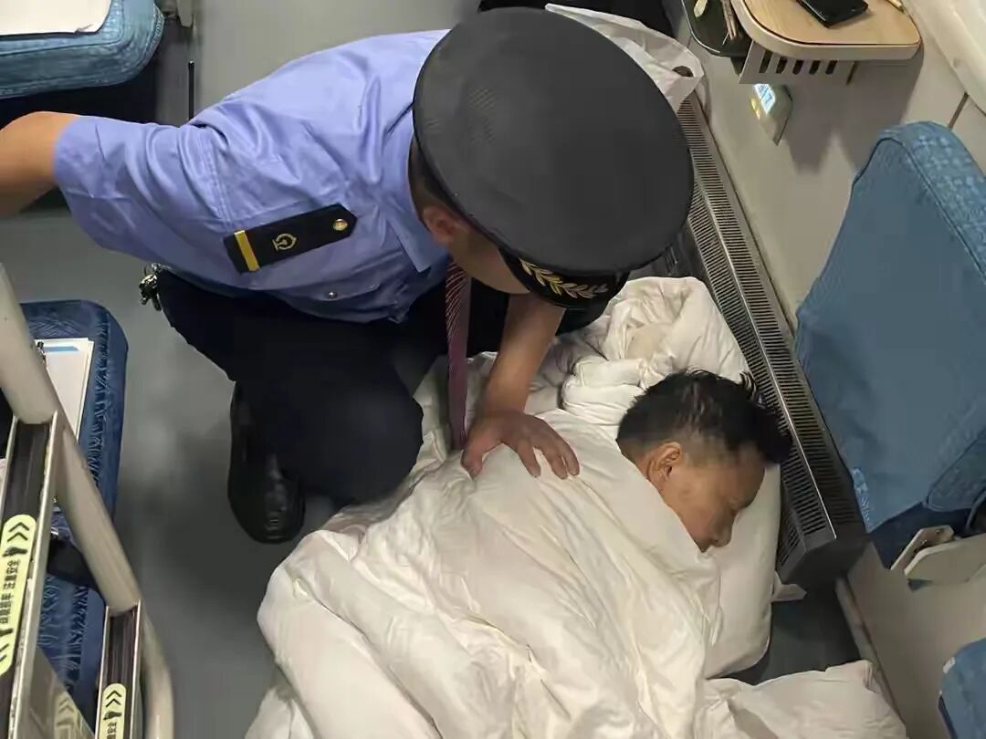 生死时速！K1656次列车临时停靠耒阳站