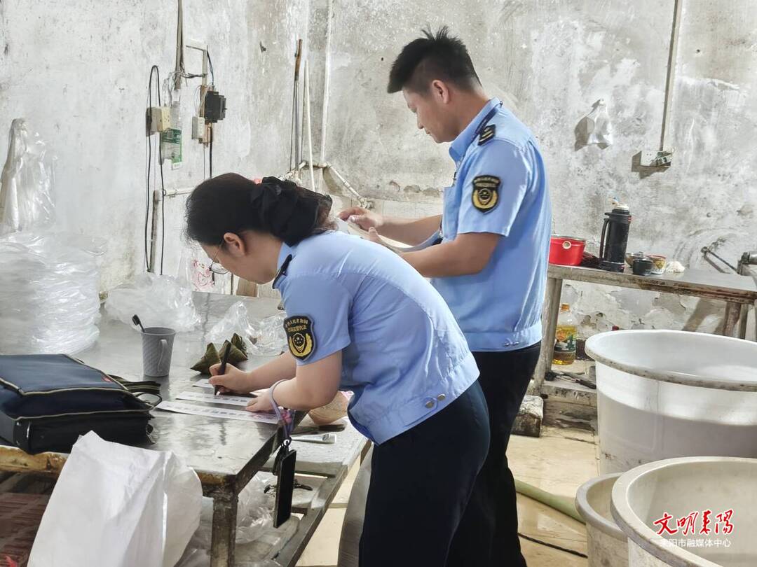 耒阳查处一家米粉加工“黑作坊”