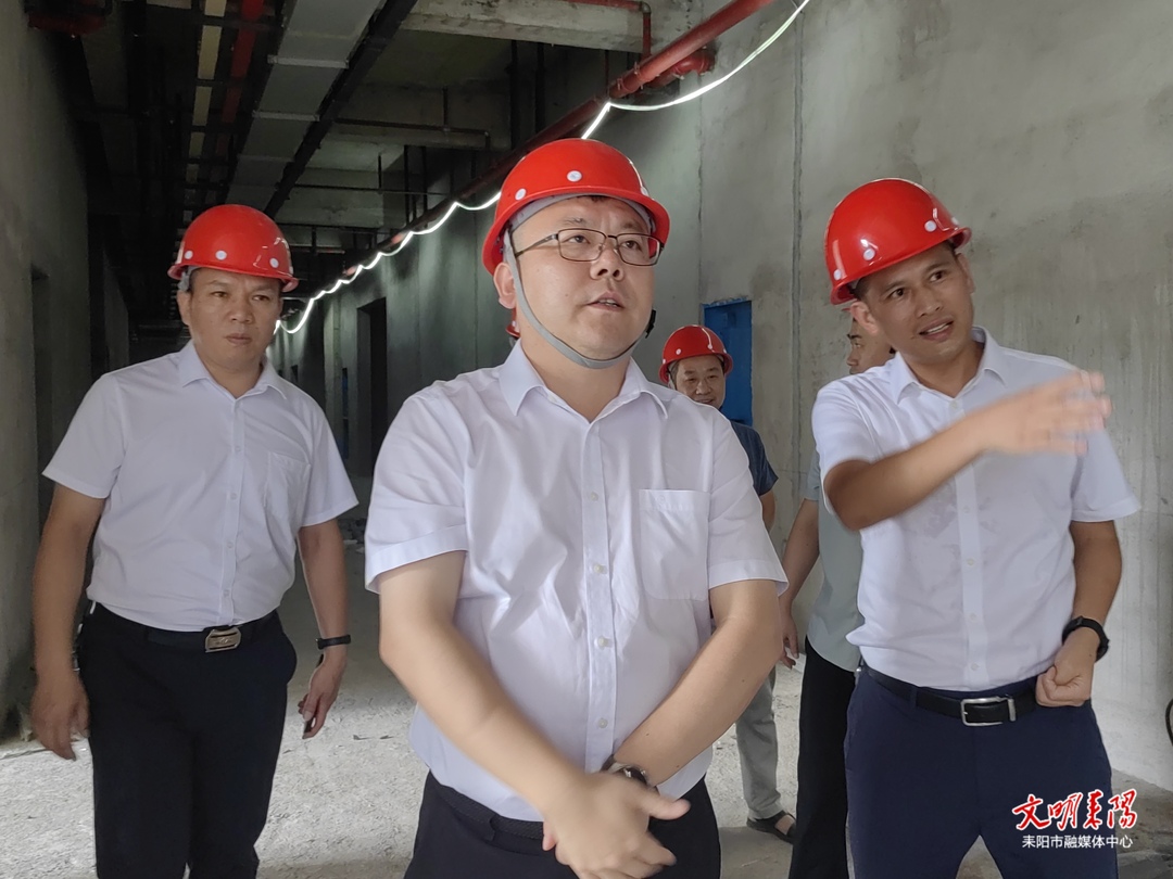 陈昌义调研市人民医院门诊住院综合大楼项目建设