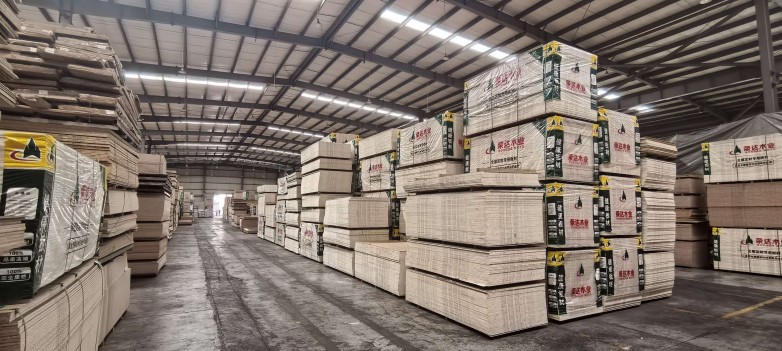 洛阳全屋定制板材供货商怎么选？深耕18年源头大厂｜洛阳荣达板材全维度实力解析