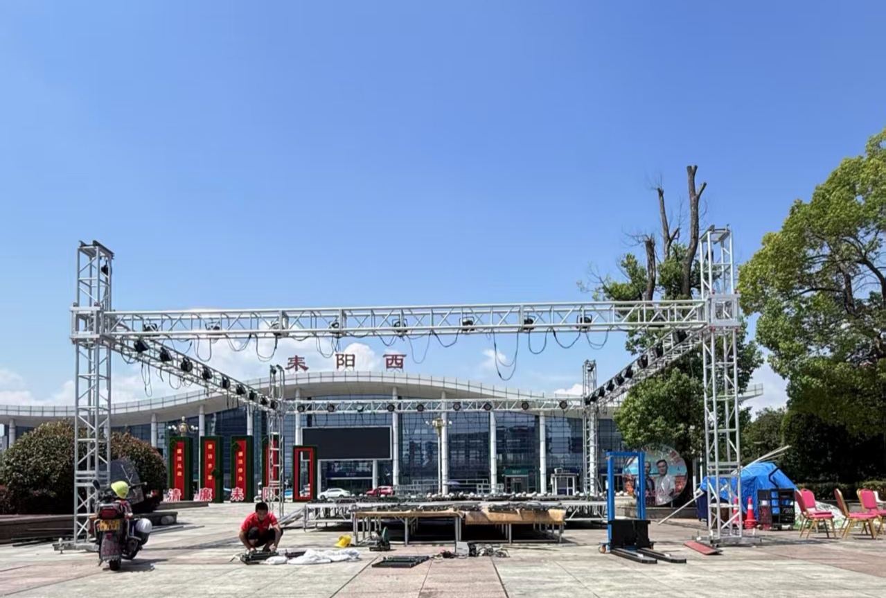 耒阳文旅新地标呼之欲出！武广新城“耒阳大舞台”完成钢架主体搭建