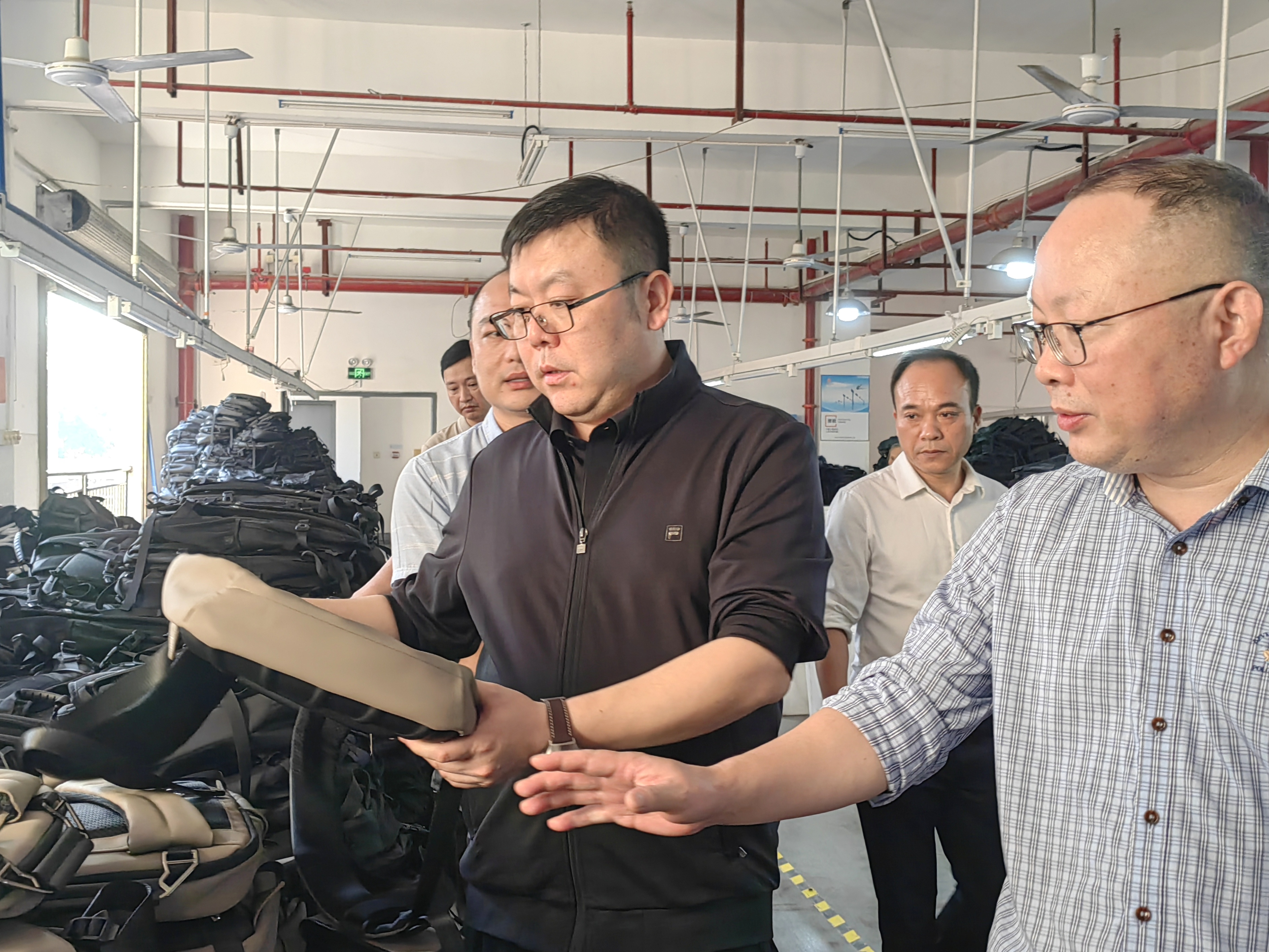 面对面纾困解难 陈昌义到耒阳高新区部分企业开展“送解优”服务